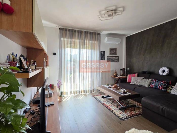 Appartamento con 5 locali in vendita in Via Valle d'Aosta, Centro, Albenga