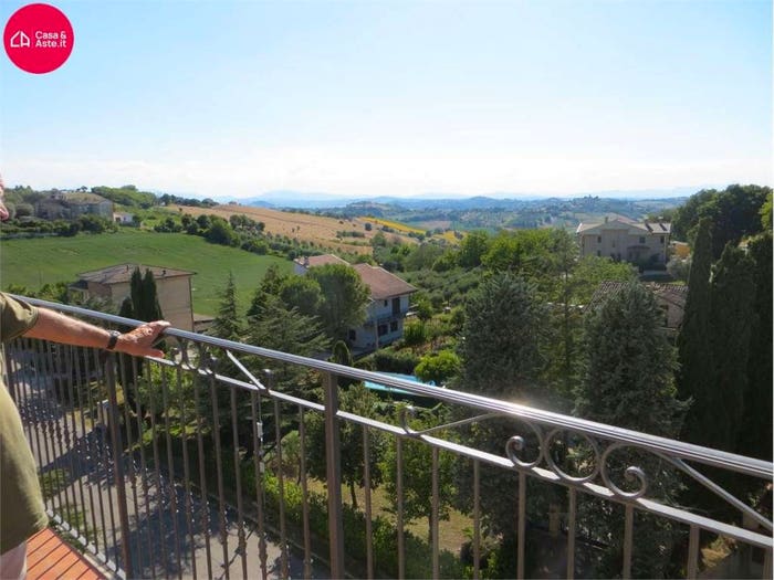 Appartamento quadrilocale in vendita in via san biagio, Centro, Monte San Pietrangeli