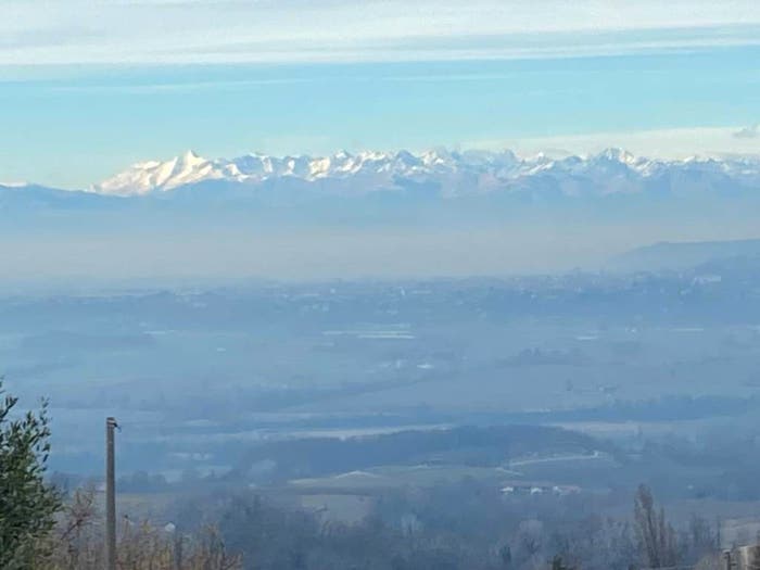 Casa con 6 locali in vendita in Borgata Brandini, La Morra