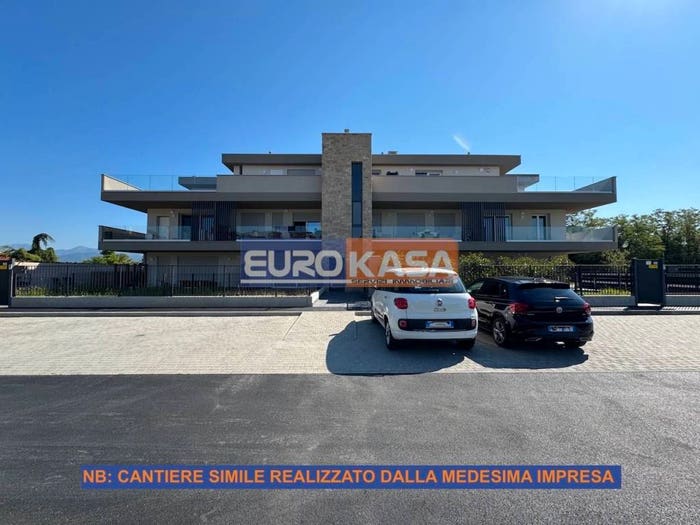 Appartamento quadrilocale in vendita in Via Konrad, Osio Sopra