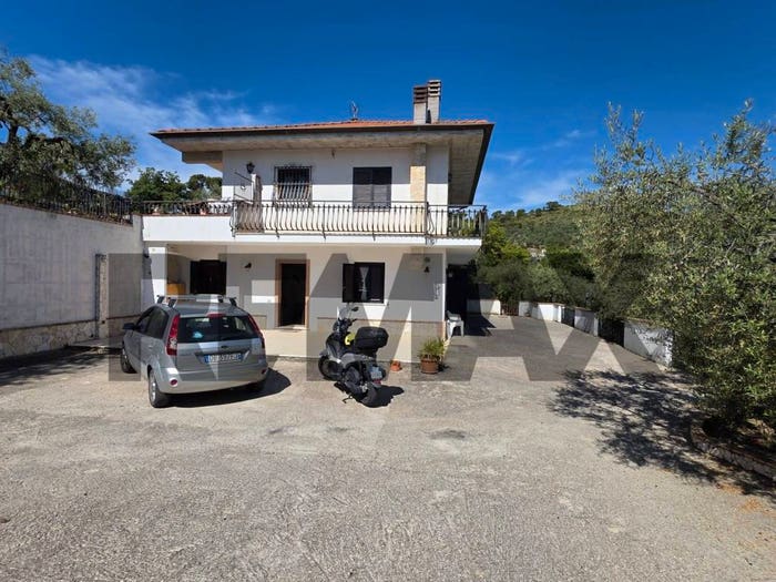 Appartamento trilocale in vendita in Itri