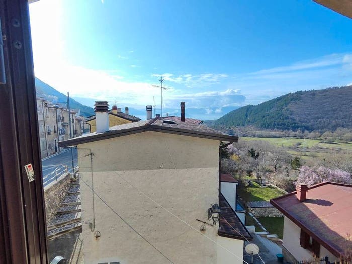 Appartamento trilocale in vendita in Strada Statale del Parco Regionale SirenteVelino, Ovindoli
