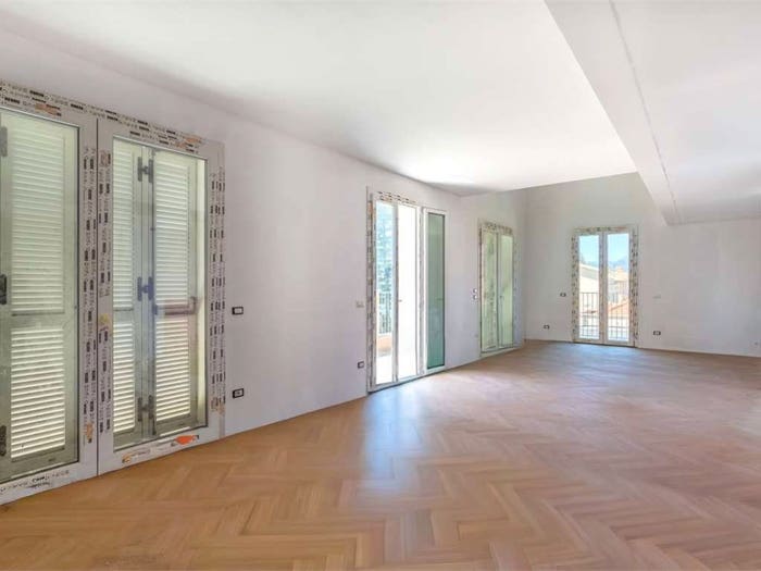 Appartamento trilocale in vendita in Via Vittorio Emanuele II, Centro, Bordighera