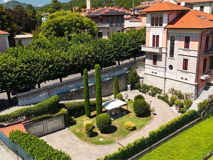 Casa con 6 locali in vendita in Via Cavallotti, Centro, Gavirate