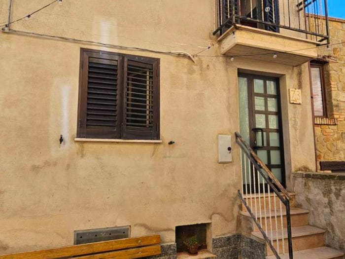 Appartamento quadrilocale in vendita in Frazione Schiaviano, Schiaviano, Montorio al Vomano