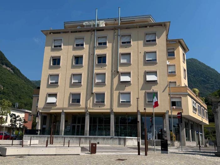 Appartamento quadrilocale in vendita in Piazza Giancarlo puecher, Centro, Ponte Lambro