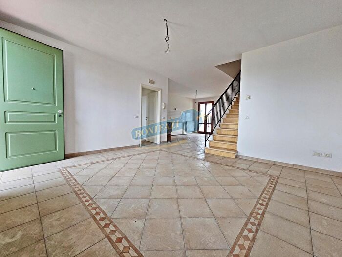 Casa quadrilocale in vendita in Via dei Comparini, Viareggio