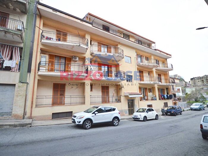 Appartamento quadrilocale in vendita in Via Seconda Acqua di Vale, Rossano, CoriglianoRossano