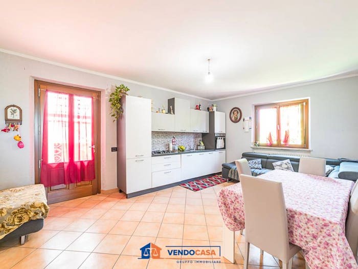 Appartamento con 5 locali in vendita in Via Piave, Centro, Narzole