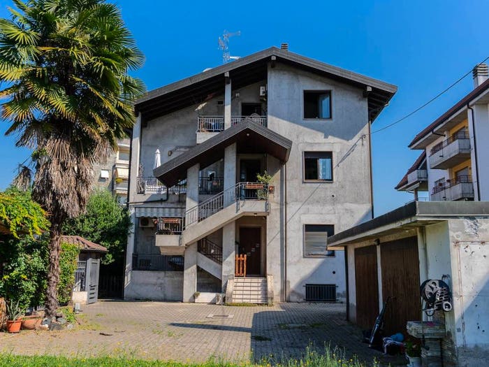 Casa quadrilocale in vendita in Via San Candido, Ospedale, Busto Arsizio