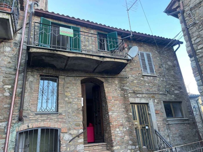 Casa con 5 locali in vendita in Via Castelmaggiore, Centro, Ficulle