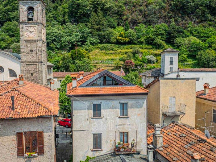 Casa con 5 locali in vendita in Centro, Dervio