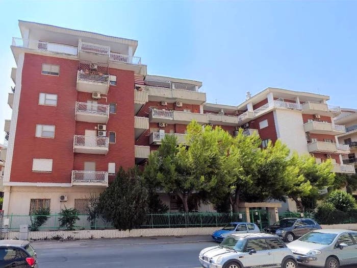 Appartamento quadrilocale in vendita in Via Monsignor Giuseppe Lenotti, Macchia Gialla Ordona Sud, Foggia
