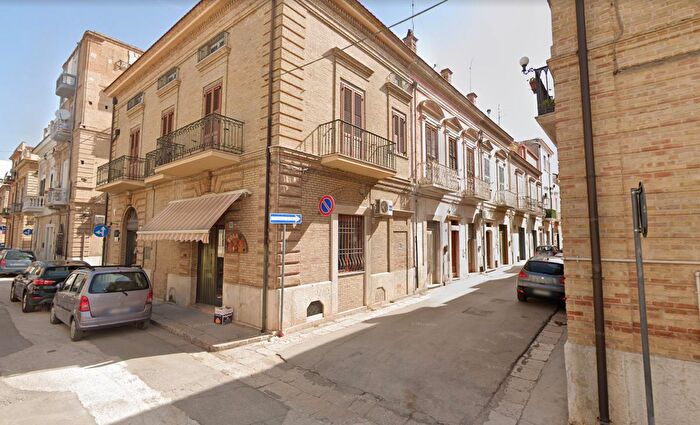 Casa con 5 locali in vendita in Via a Manzoni, San Severo