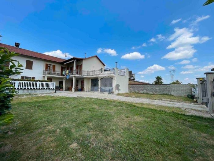 Casa con 5 locali in vendita in ASTI Vaglierano Basso, Vaglierano, Asti