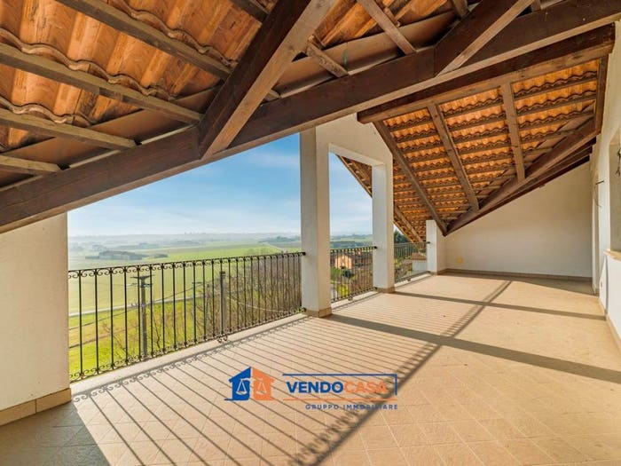 Casa con 6 locali in vendita in Via Cuneo, Centro, Fossano