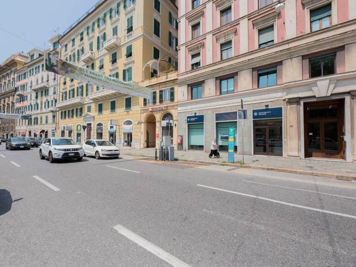 Appartamento con 6 locali in vendita in Via San Giacomo e Filippo, San Vincenzo, Genova