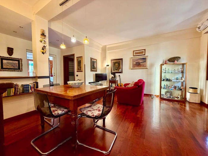 Appartamento con 6 locali in vendita in Via Kiev, Europa, Firenze