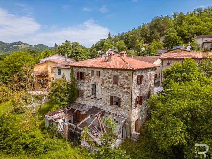 Casa con 6 locali in vendita in Strada Comunale di Ortale, Badia Tedalda