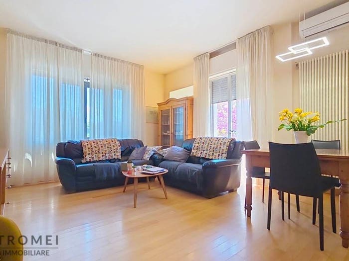 Appartamento con 5 locali in vendita in Via Marconi, Altopascio Centro, Altopascio