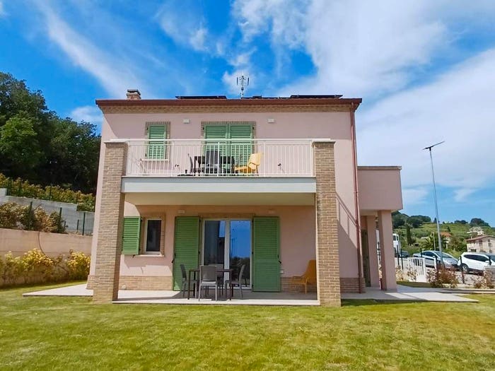 Appartamento trilocale in vendita in Località Tre Camini, Campofilone