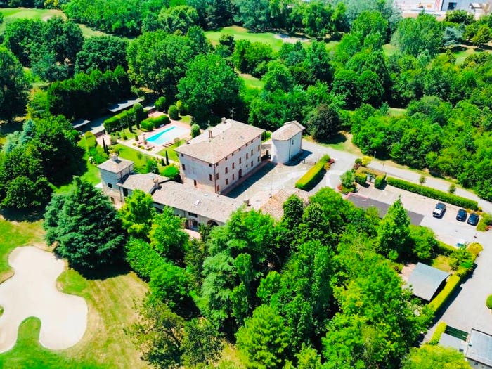Casa con 6 locali in vendita in Via Vandelli, Maranello