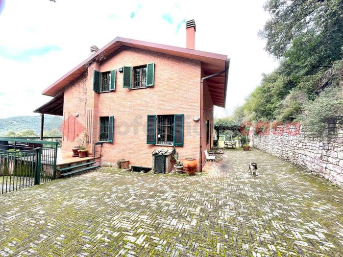 Casa con 6 locali in vendita in Via Col di Lana, Città della Domenica Monte Malbe, Perugia