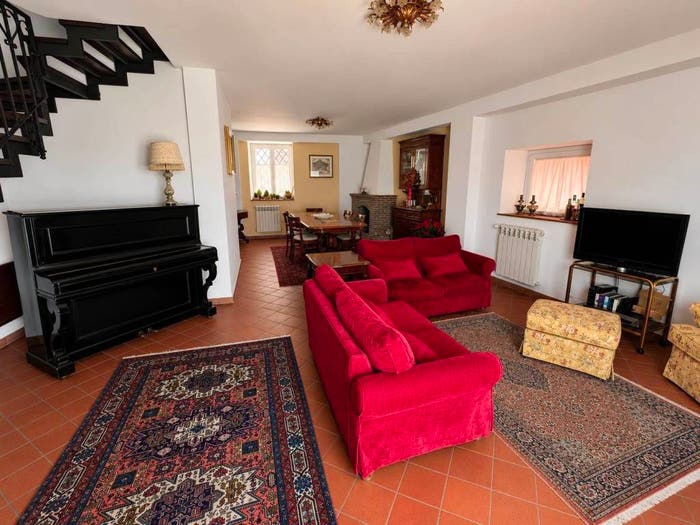 Casa con 6 locali in vendita in Via Soprarie, Centro, Mascalucia