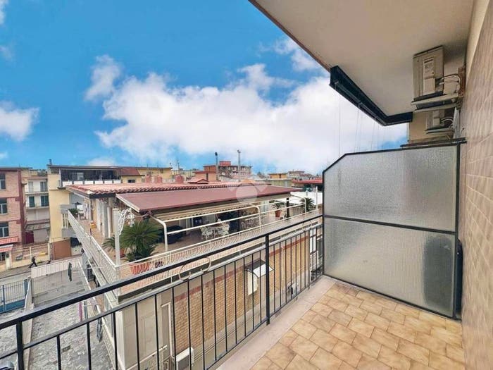 Appartamento trilocale in vendita in Via C Colombo, Arzano