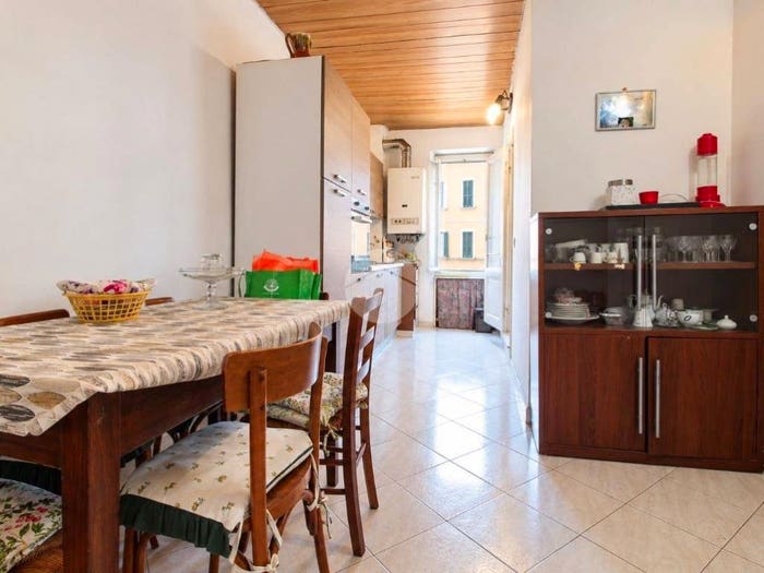 Appartamento trilocale in vendita in Via Andrea Doria, Oneglia, Imperia