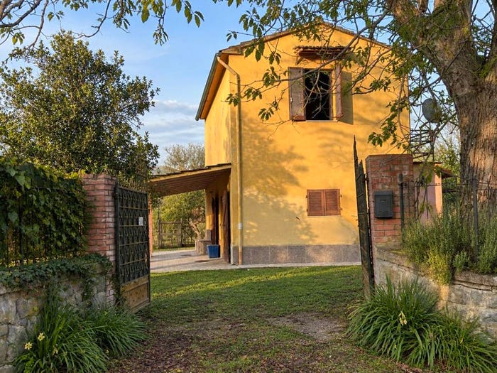 Casa quadrilocale in vendita in Strada Vicinale della Montina, Acquapendente