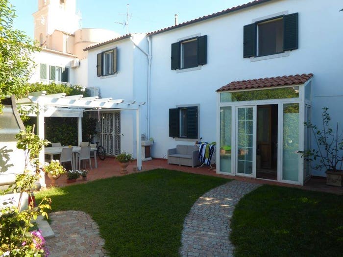 Casa con 5 locali in vendita in Via Oreste Franchini, Ardenza, Livorno