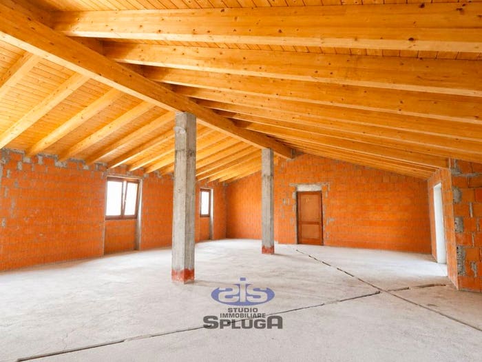 Appartamento con 5 locali in vendita in Via Bruno Castagna, Centro, Traona