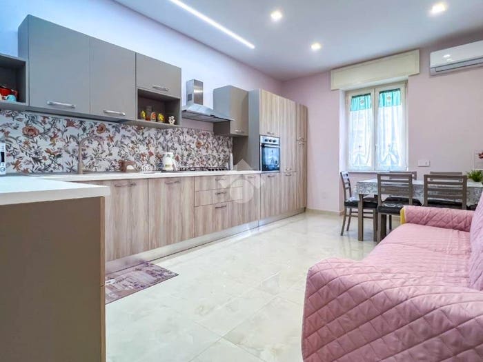 Appartamento trilocale in vendita in Via Gennaro Ruosi, Centro, Formia