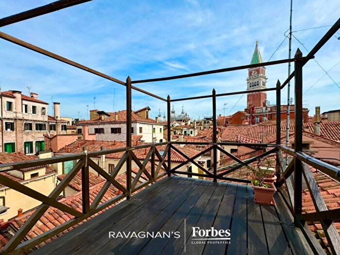 Appartamento con 6 locali in vendita in Sestiere di San Marco, San Marco, Venezia