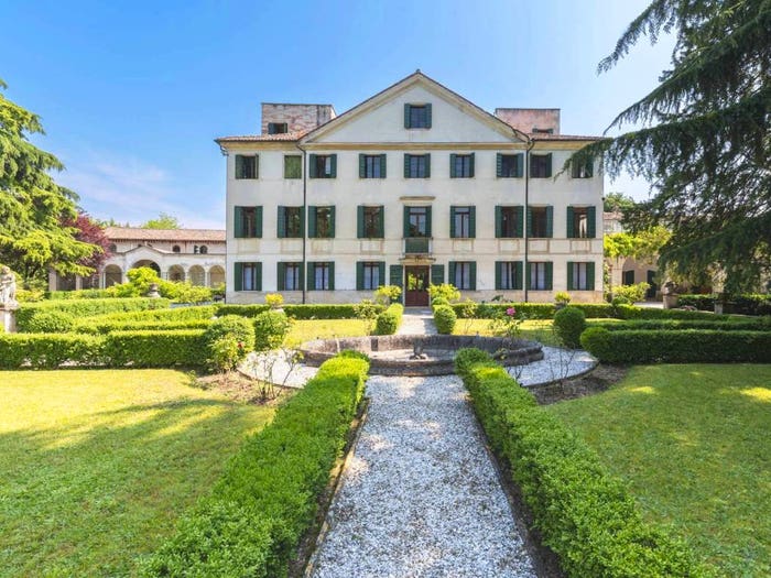 Casa con 6 locali in vendita in Via Roma, Centro, Paese