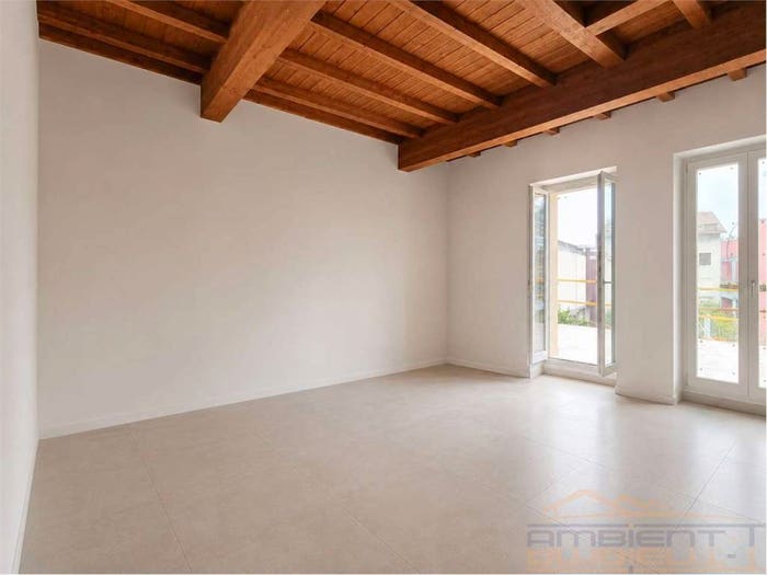Appartamento bilocale in vendita in VIA TRENTO, Centro, Calco