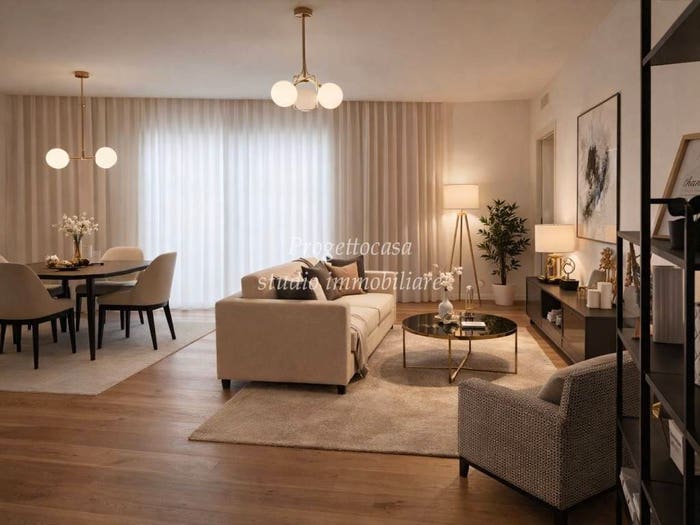 Appartamento quadrilocale in vendita in Piazza Settembre, Centro, Noale