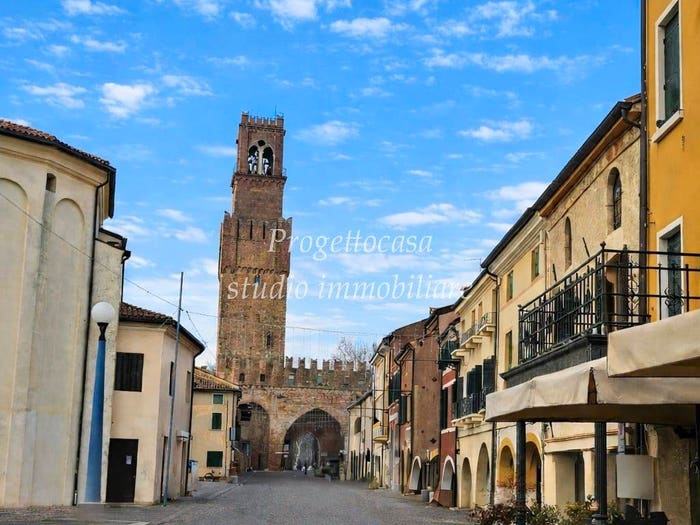 Case in Vendita e in Affitto - 3