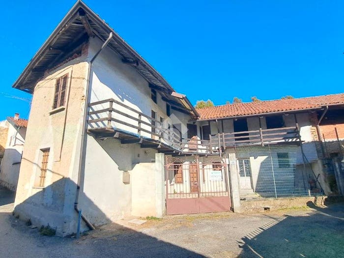 Casa con 5 locali in vendita in Frazione Piletta, Magnano