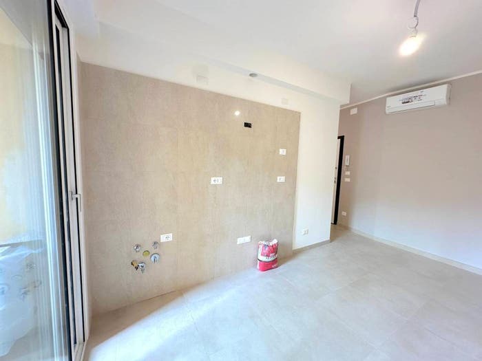 Appartamento bilocale in vendita in Via Domenico Brunenghi, Centro, Finale Ligure