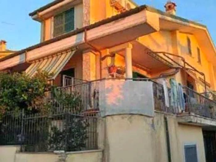 Casa quadrilocale in vendita in Via Guido Reni, Pichini, Guidonia Montecelio