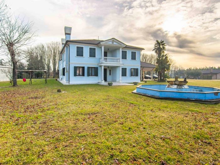 Casa con 6 locali in vendita in Centro, Legnaro