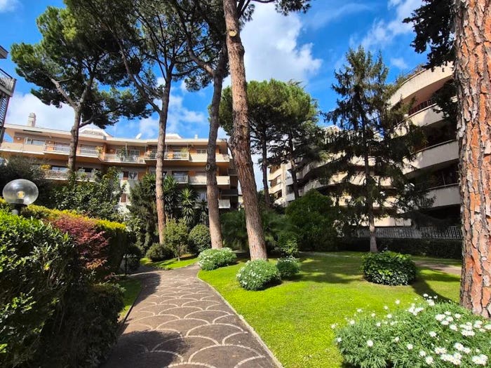 Appartamento trilocale in vendita in Viale Isacco Newton, Colli Portuensi Casaletto, Roma