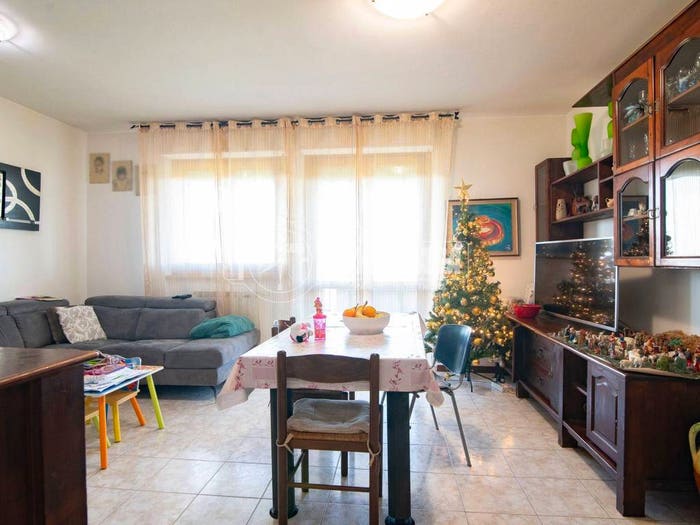 Appartamento quadrilocale in vendita in Via Aldo Moro DESTRA, Centro, Mozzanica