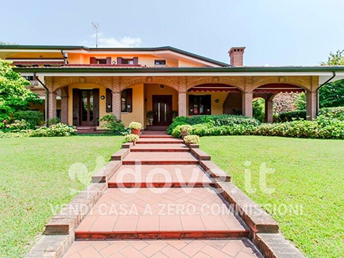 Casa con 6 locali in vendita in Via A Modigliani, Campagnola, Brugine