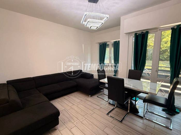 Appartamento trilocale in vendita in Via Canturina, Albate Muggiò, Como