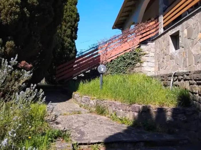 Casa con 6 locali in vendita in Località Croce, Comano