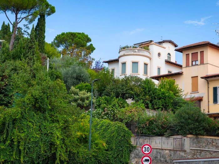 Casa quadrilocale in vendita in Piazza Thomas Alva Edison, Campo di Marte, Firenze