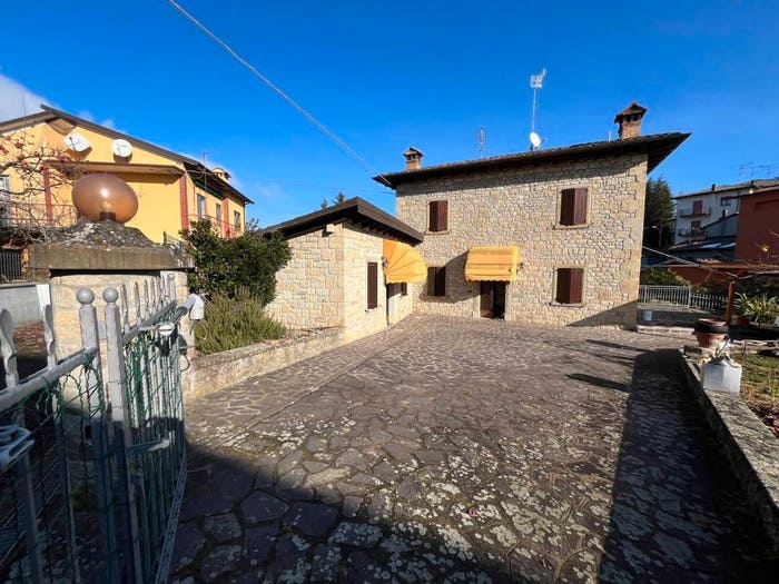 Casa con 5 locali in vendita in Via Sandro Pertini, Verica, Pavullo nel Frignano